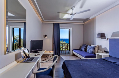 Aeolos Beach Hotel