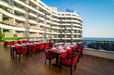 Noxinn Deluxe Hotel