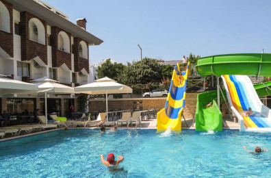 Fame Beach Hotel