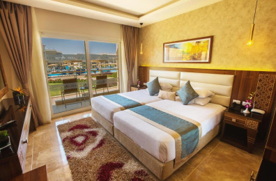 Royal Albatros Moderna Resort
